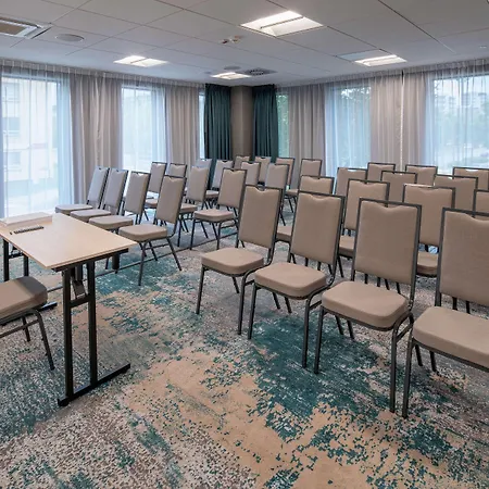 Hampton By Hilton Warsaw Mokotow-3